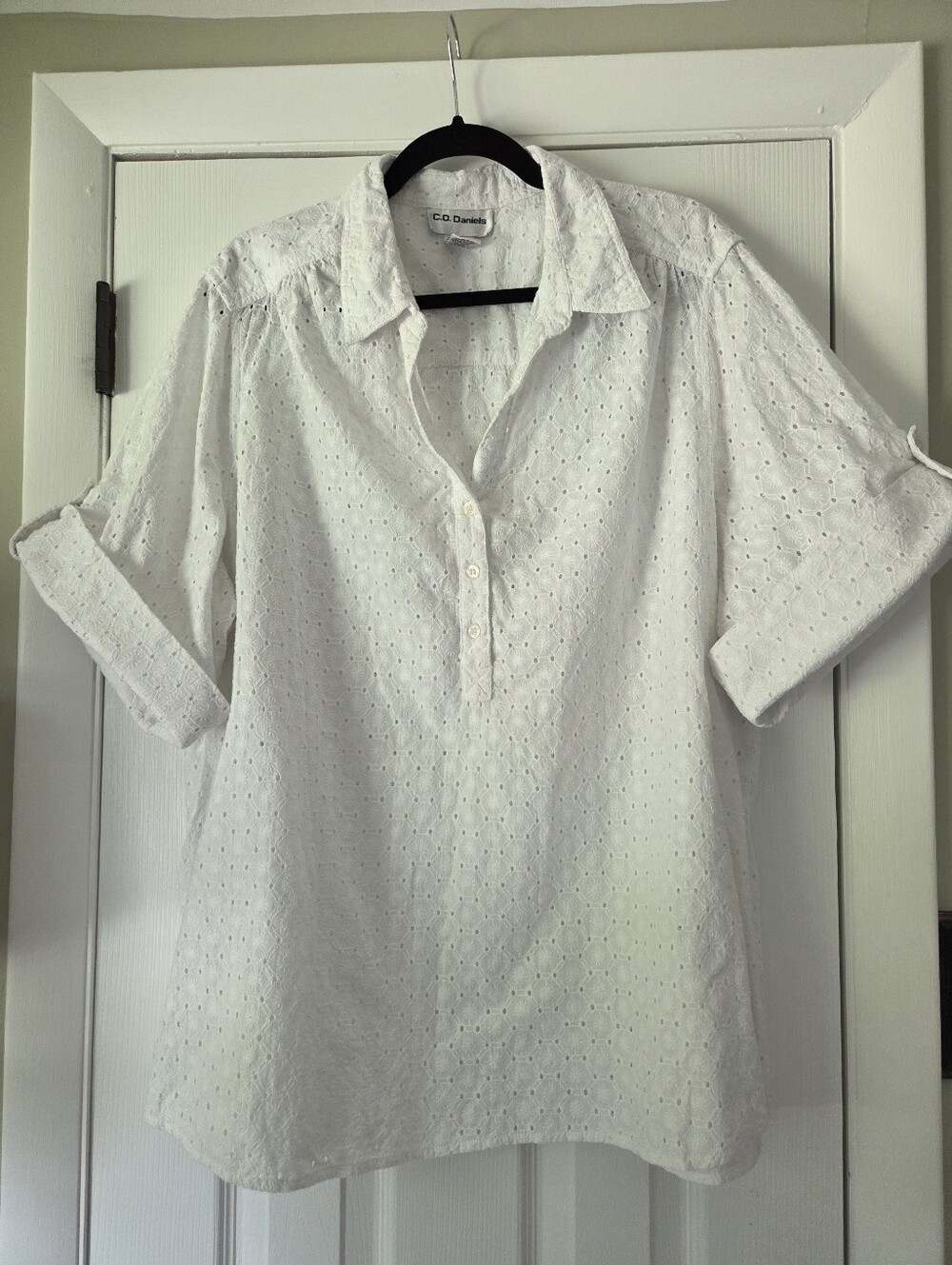 CD Daniels Cotton White Eyelet Popover Tunic